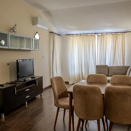 Bendita Mare Aparthotel 4*